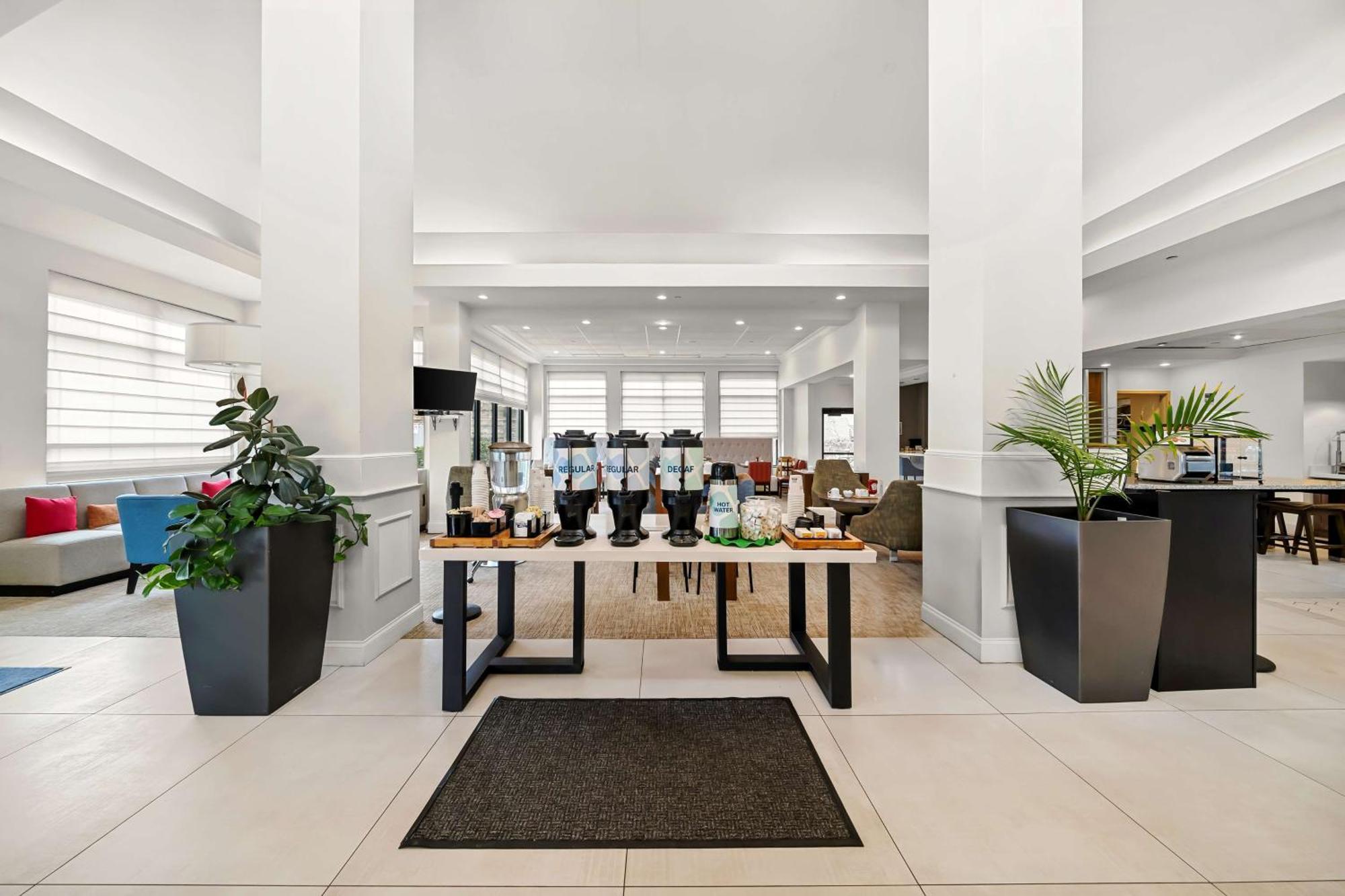 Hilton Garden Inn Plymouth Exteriör bild