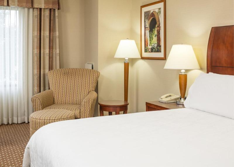 Hilton Garden Inn Plymouth Exteriör bild